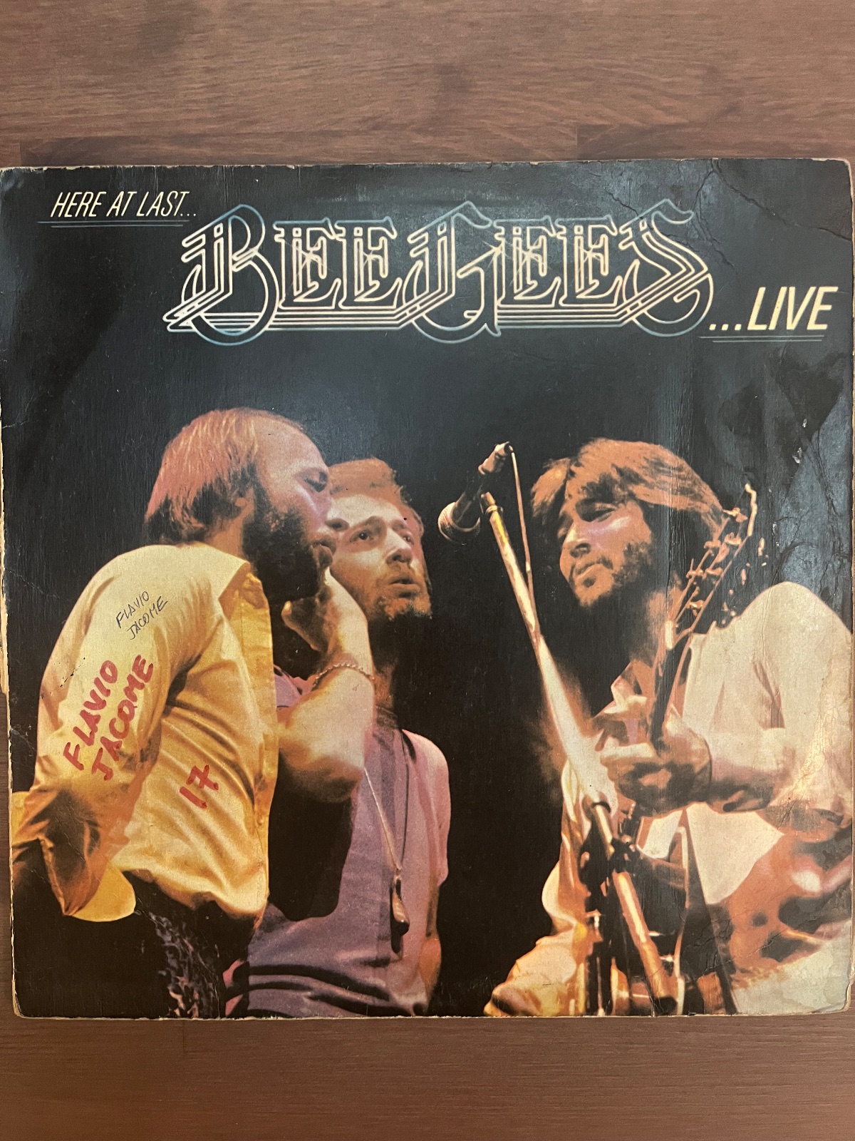 Bee Gees - Here at Last... Bee Gees... Live (Vinilo LP, 1977) · foto 1